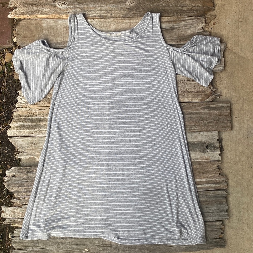 Promesa Women’s Cold Shoulder Tunic